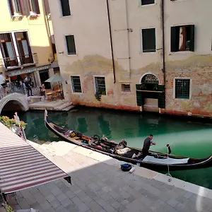 Dimora Al Doge Beato Vista Canale Bed & Breakfast Venice